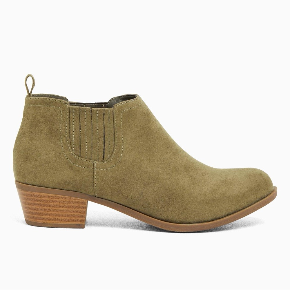 BNWT Olive green suede Chelsea booties by Torrid